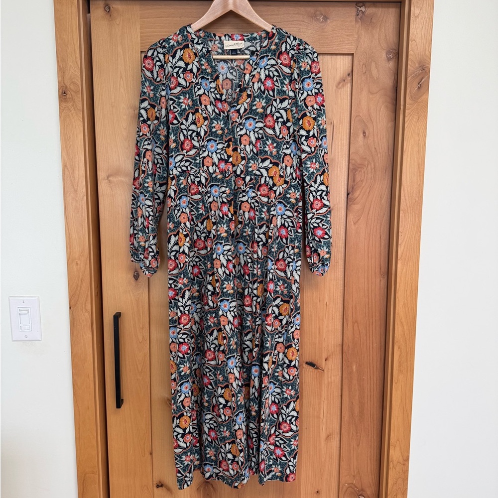 Universal Thread Multicolor Floral Long Sleeve Dress